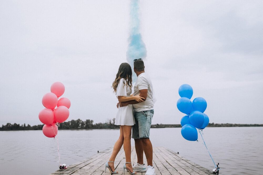Gender Reveal dimovi u boji